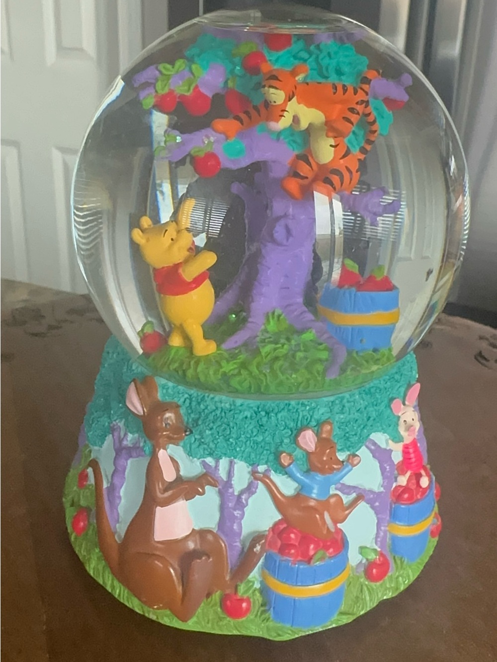 Disney Winnie the Pooh Snow Globe Musical Waterball. Plays music!